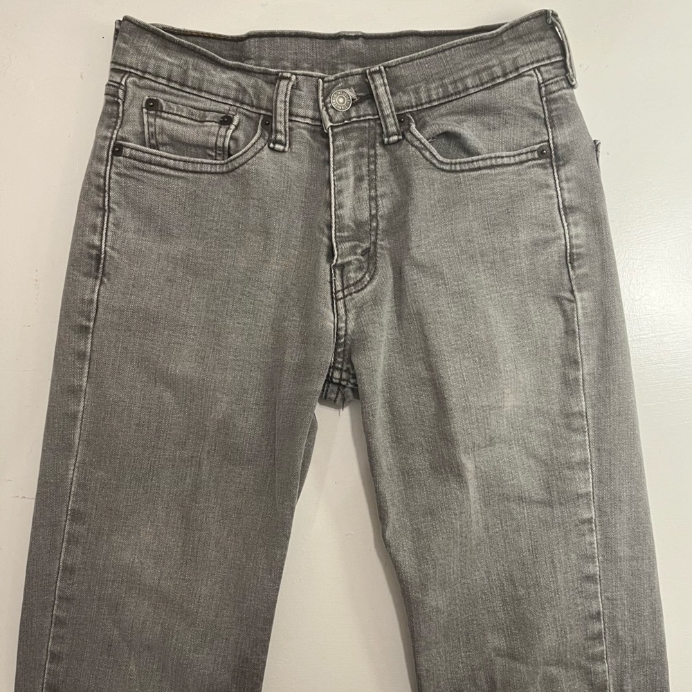 Levi’s Men’s Gray Jeans size 28x30